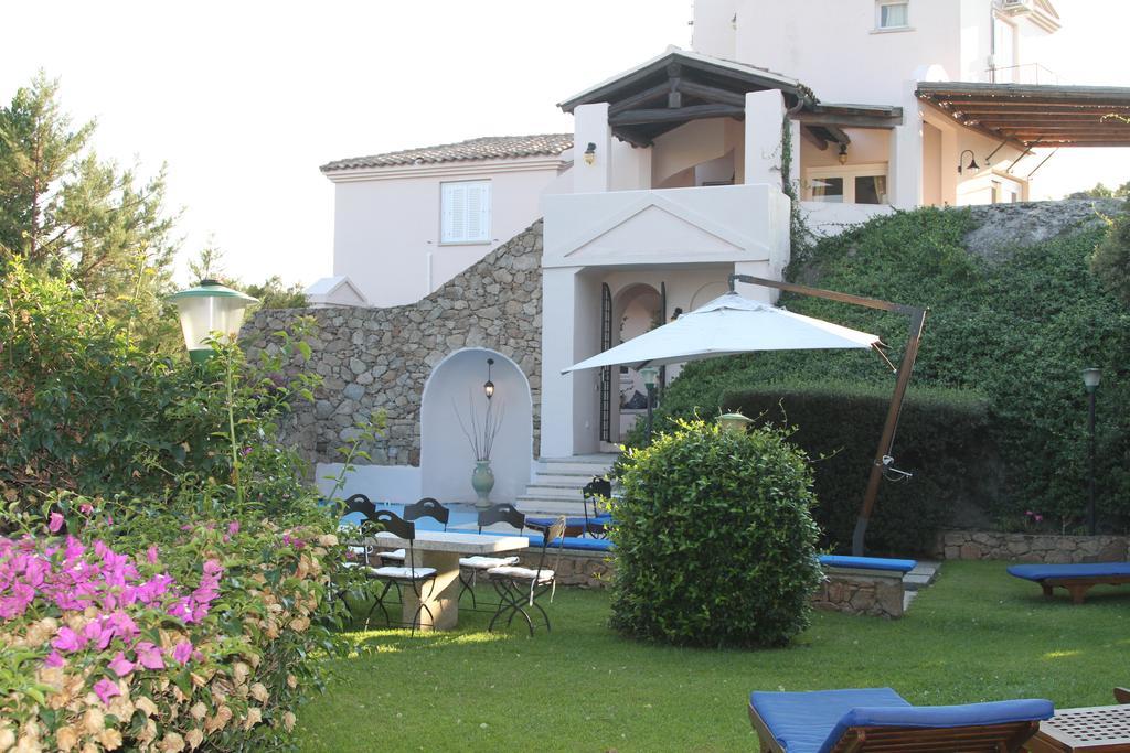 Villa Delle Rocce Porto Rotondo Exterior photo