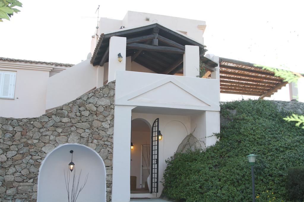 Villa Delle Rocce Porto Rotondo Exterior photo